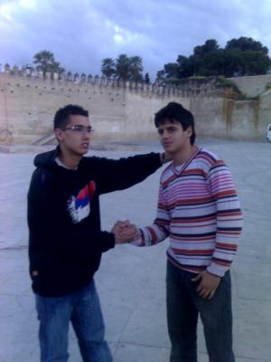 c'est mon mec tres collllllllllllll et drafate wakha kay3esebnu be3de chu khetrate